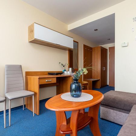 Alkos Namu Apartamentai Паланга Екстериор снимка