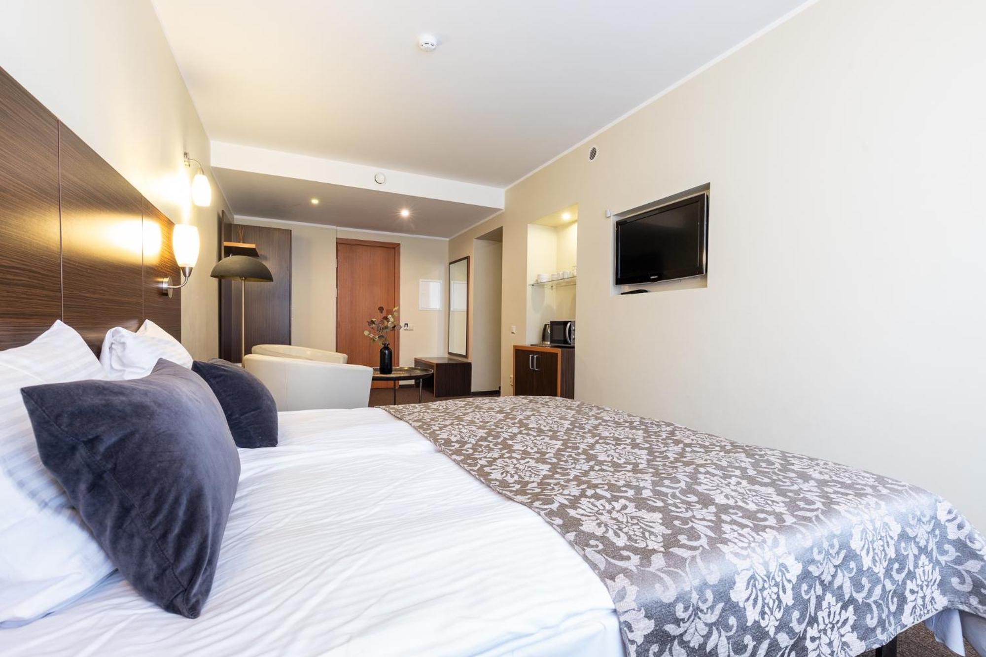 Alkos Namu Apartamentai Паланга Екстериор снимка