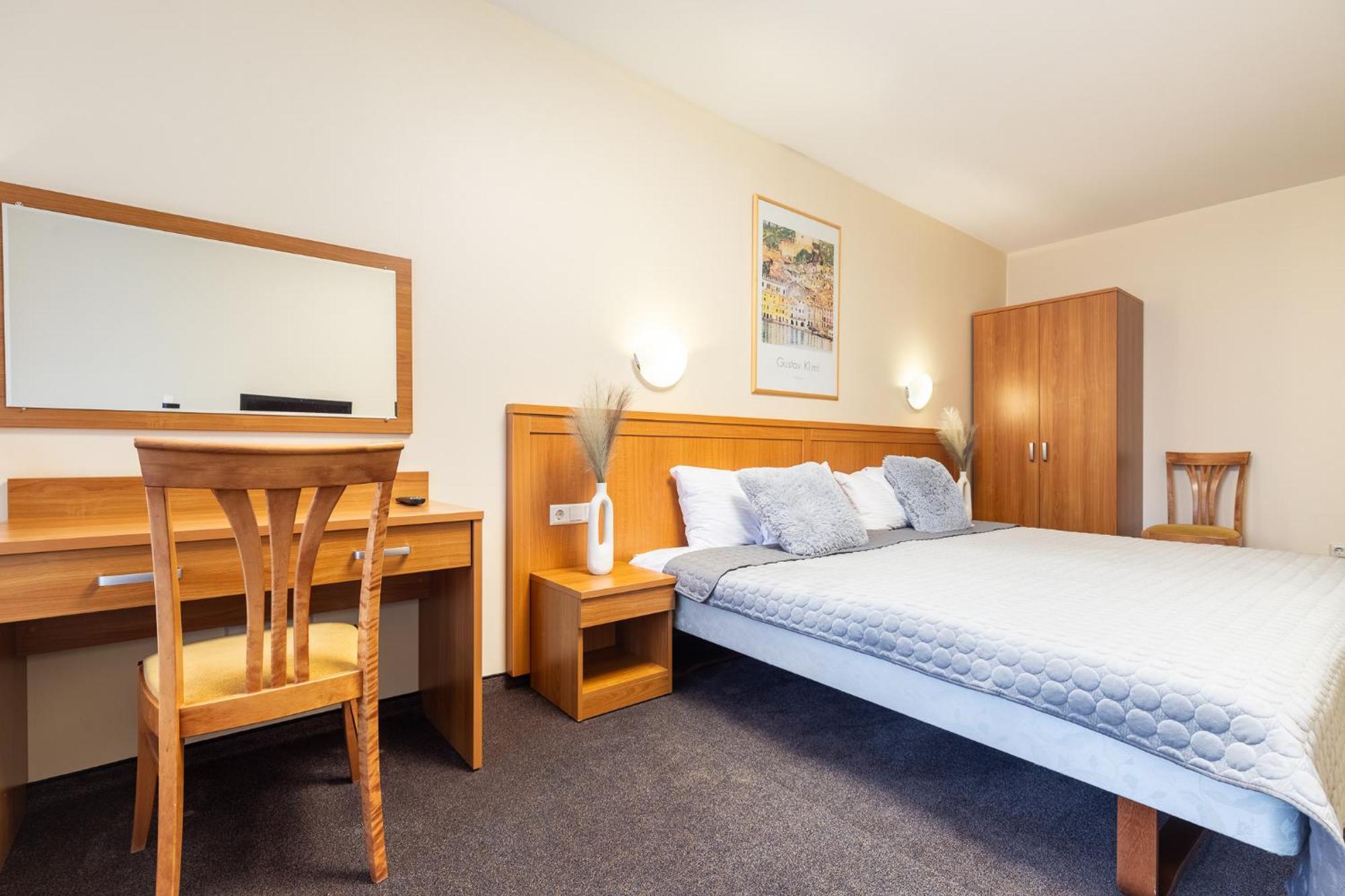 Alkos Namu Apartamentai Паланга Екстериор снимка