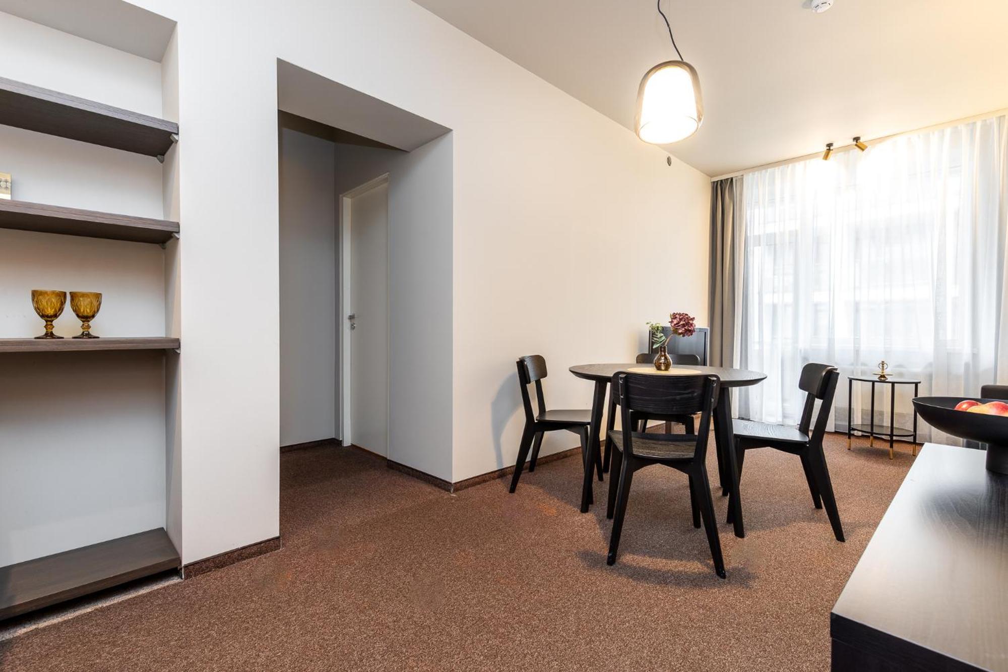 Alkos Namu Apartamentai Паланга Екстериор снимка
