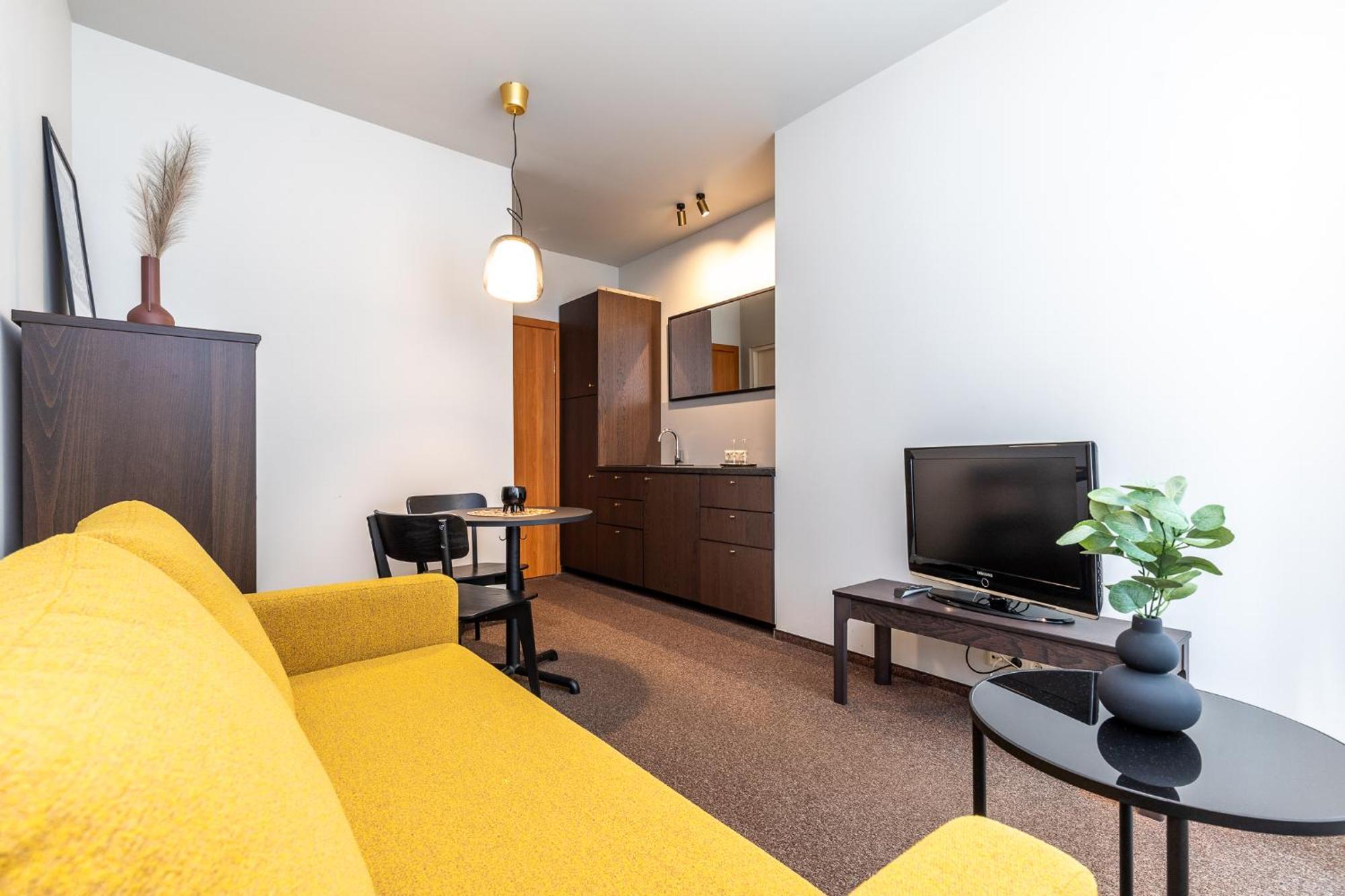 Alkos Namu Apartamentai Паланга Екстериор снимка